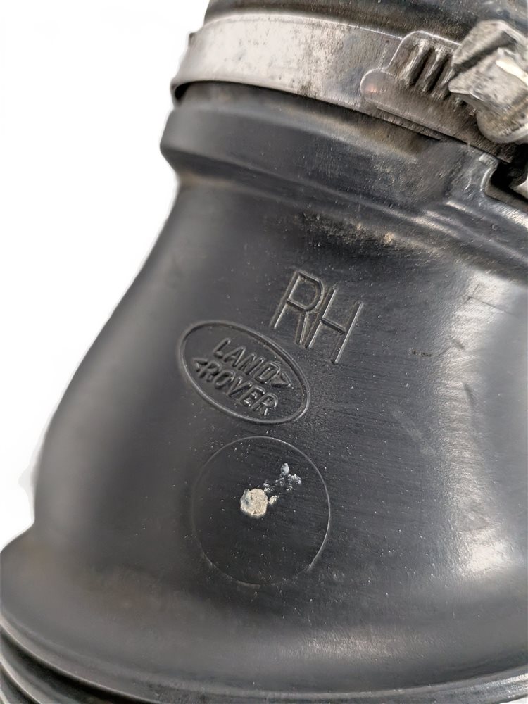 Thumbnail 5: 2013 RANGE ROVER (L405) 5.0L N/A AJ133 V8 ENGINE AIR INTAKE HOSE DUCT RESONATOR