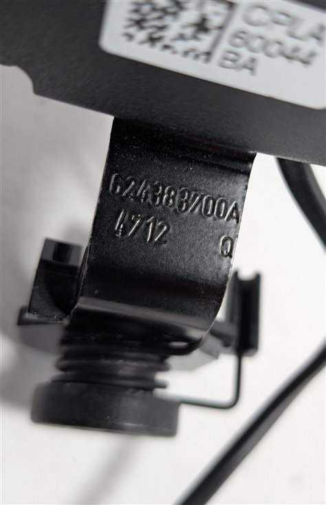 Thumbnail 6: 2013 RANGE ROVER (L405) REAR LEFT CENTER RIGHT SEATBELT BUCKLE SET/3 (Black)