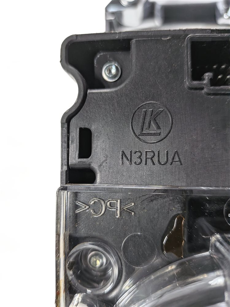 Thumbnail 7: 2013 RANGE ROVER (L405) HILL DESCENT RIDE HEIGHT TERRAIN TRACTION CONTROL SWITCH