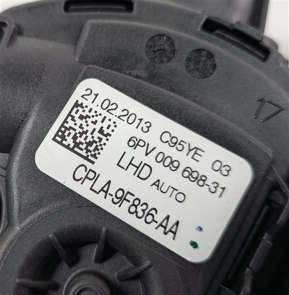 Thumbnail 7: 2013 RANGE ROVER (L405) 5.0L THROTTLE GAS ACCELERATOR PEDAL POSITION SENSOR