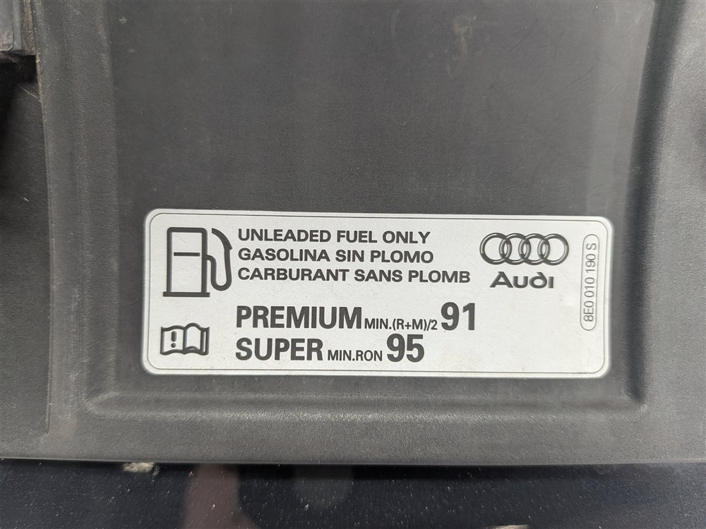 Thumbnail 8: 2008-2017 AUDI A5 S5 (B8 8T) FUEL TANK DOOR FLAP LID COVER TRIM (Blue)