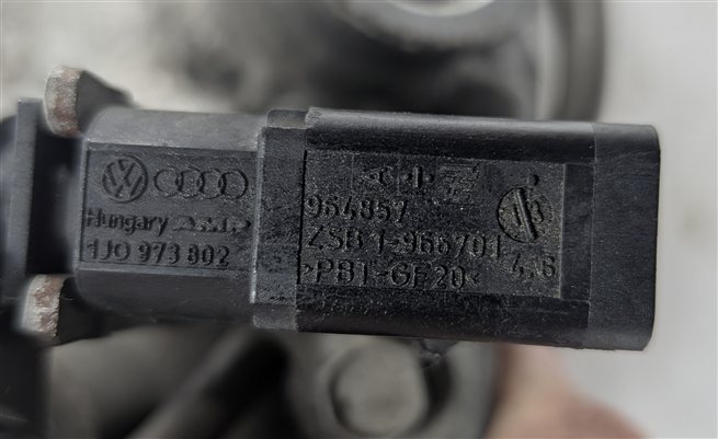 Thumbnail 7: 2013-2017 AUDI Q5 SQ5 S4 S5 (8R) A/C AIR CONDITIONING COMPRESSOR