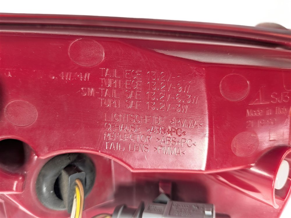Thumbnail 8: 13-17 AUDI A5 S5 RS5 (B8 8T) REAR LEFT OUTER TAILLIGHT BRAKE LIGHT LAMP (LED)