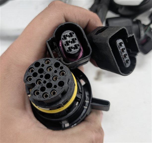 Thumbnail 6: 2014 AUDI S5 (B8 8T) 3.0L SUPER (CTUB) ENGINE WIRE WIRING HARNESS w/RELAY BOX