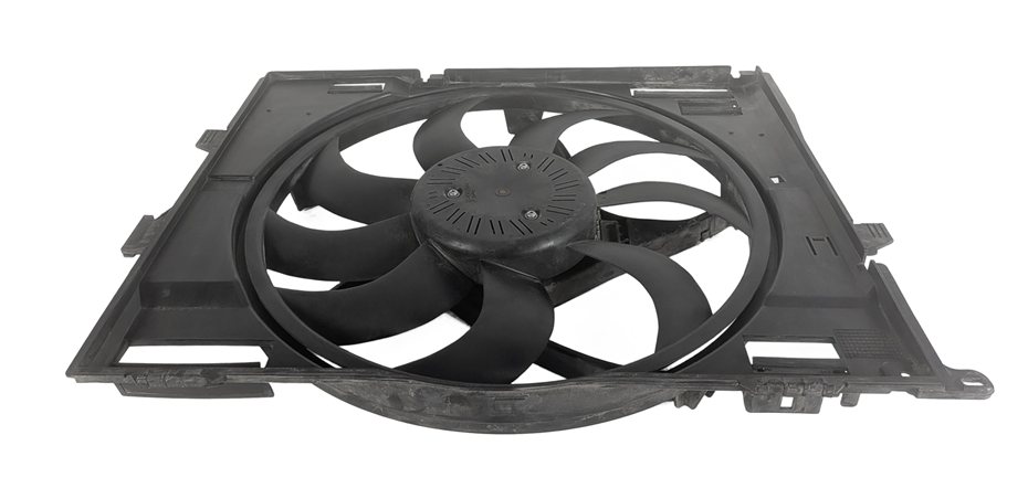 Thumbnail 4: 2017-2021 BMW 2 3 4 (F22 F30 F32 F33 F34) 2.0L ENGINE 600w RADIATOR COOLING FAN