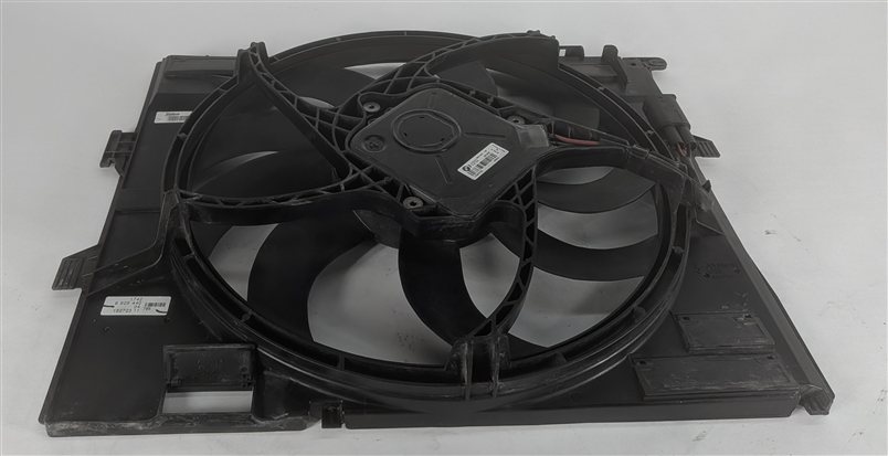 Thumbnail 6: 2017-2021 BMW 2 3 4 (F22 F30 F32 F33 F34) 2.0L ENGINE 600w RADIATOR COOLING FAN