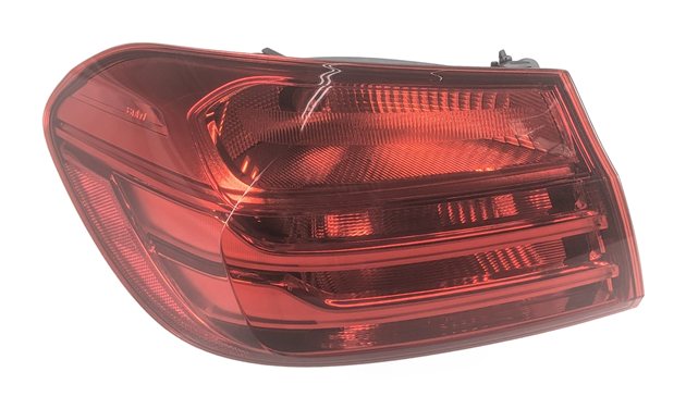 Thumbnail 2: 14-17 BMW 4-SERIES M4 (F32 F33 F36 F82) REAR LEFT OUTER TAILLIGHT BRAKE LIGHT