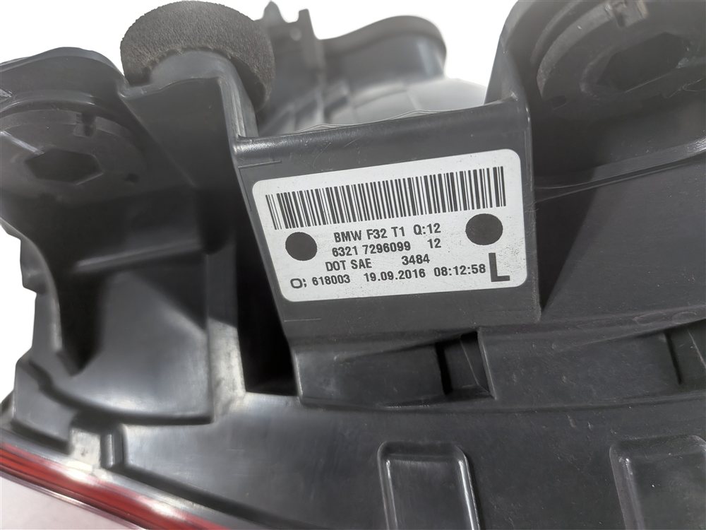 Thumbnail 9: 14-17 BMW 4-SERIES M4 (F32 F33 F36 F82) REAR LEFT OUTER TAILLIGHT BRAKE LIGHT