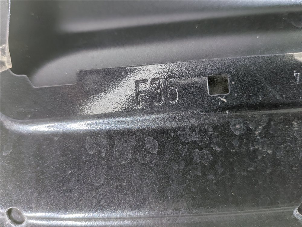 Thumbnail 7: 2015-2020 BMW 428i 430i 435i 440i (F32) GAS FILLER FUEL TANK DOOR (Gray)