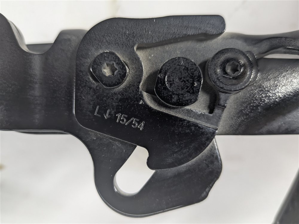 Thumbnail 6: 12-19 MERCEDES GL ML (W166 X166) FRONT LEFT & RIGHT HOOD HINGE SET (Black)