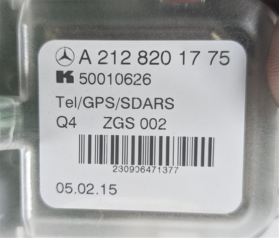 Thumbnail 7: 12-20 MERCEDES GL GLA GLE ML SL SLK SLC CLA ROOF SHARK FIN ANTENNA (Black)