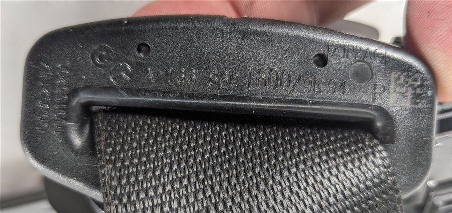 Thumbnail 18: 12-16 MERCEDES GL CLASS (X166) FRONT RIGHT PASSENGER SEATBELT RETRACTOR (Black)