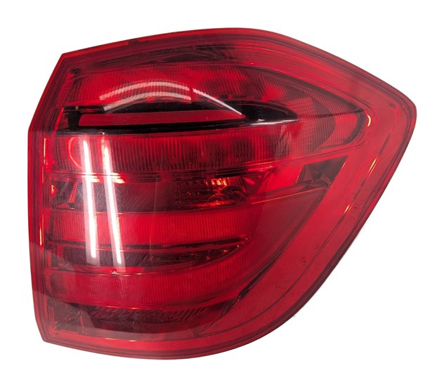 13-16 MERCEDES GL (X166) REAR RIGHT PASSENGER OUTER TAILLIGHT BRAKE LIGHT LAMP