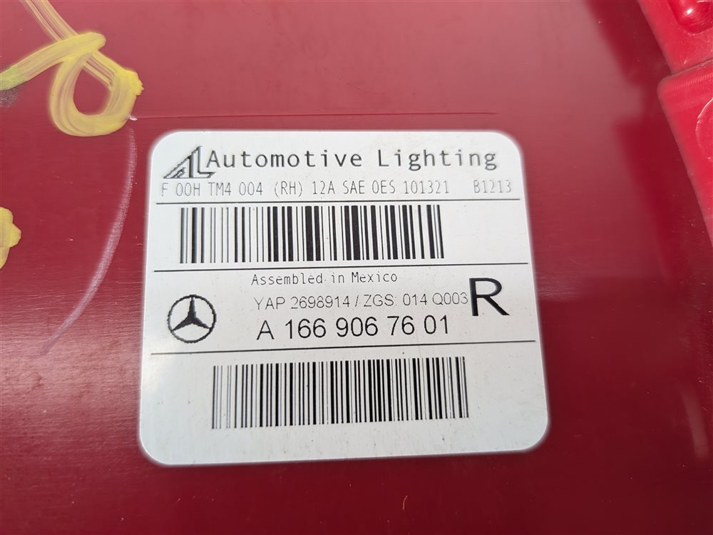 Thumbnail 10: 13-16 MERCEDES GL (X166) REAR RIGHT PASSENGER OUTER TAILLIGHT BRAKE LIGHT LAMP