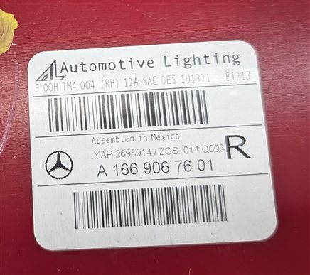 Thumbnail 6: 13-16 MERCEDES GL (X166) REAR RIGHT PASSENGER OUTER TAILLIGHT BRAKE LIGHT LAMP