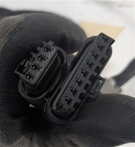 Thumbnail 6: 2015 MERCEDES GL550 (X166) REAR PARK ASSIST PDC DISTANCE SENSOR SET/4 (Black)