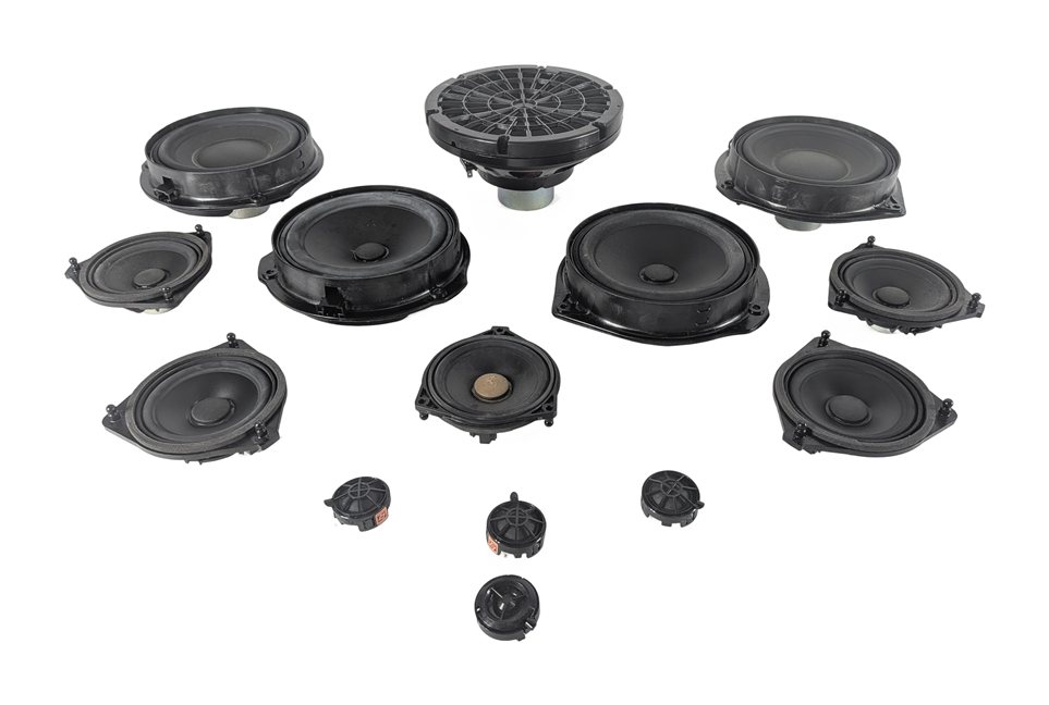 Thumbnail 2: 2015 MERCEDES GL550 (X166) HARMAN KARDON LOGIC7 SURROUND SOUND SPEAKER SET/14