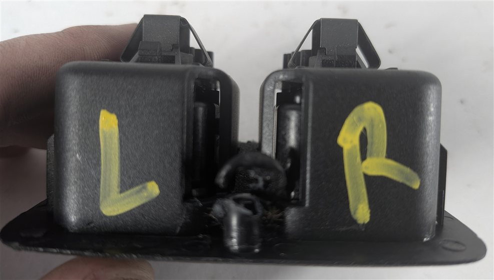 Thumbnail 5: 2015 MERCEDES GL550 (X166) REAR SEAT FOLD DOWN RELEASE SWITCH PANEL w/BUTTONS