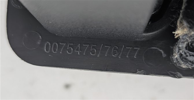 Thumbnail 7: 2015 MERCEDES GL550 (X166) REAR SEAT FOLD DOWN RELEASE SWITCH PANEL w/BUTTONS