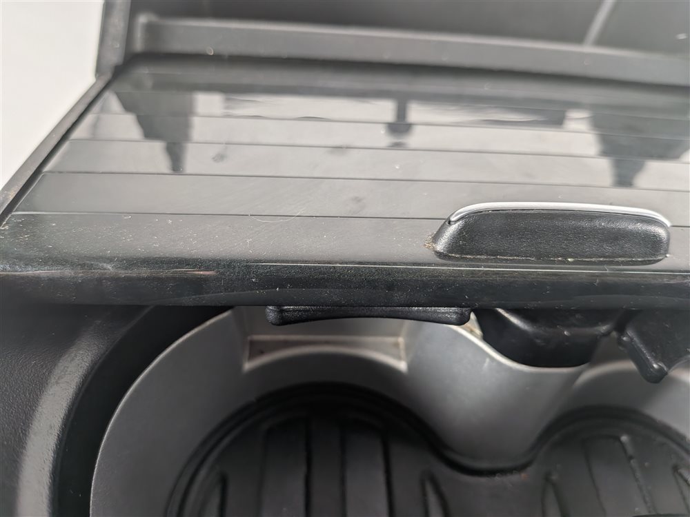 Thumbnail 7: 2015 MERCEDES GL550 (X166) FRONT CENTER CONSOLE HEATED COOLED CUP HOLDER TRAY