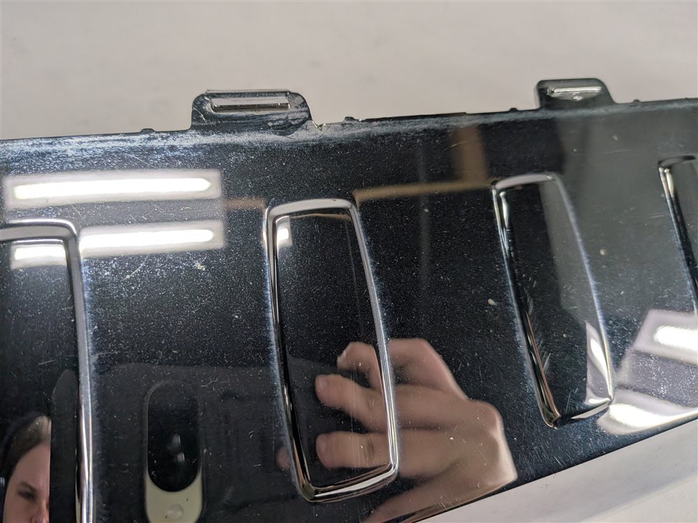 Thumbnail 10: 2015 MERCEDES GL550 (X166) REAR BUMPER CHROME STEP PAD TRIM MOLDING PROTECTOR