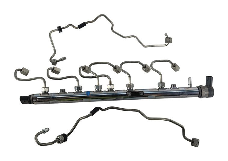 Thumbnail 2: 2014-2016 BMW 535D F10 3.0L N57 DIESEL COMMON FUEL RAIL w/LINES PRESSURE SENSOR