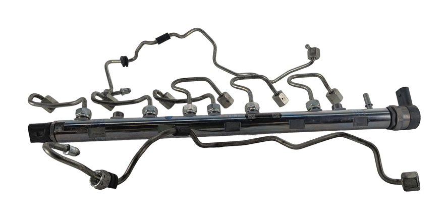 Thumbnail 3: 2014-2016 BMW 535D F10 3.0L N57 DIESEL COMMON FUEL RAIL w/LINES PRESSURE SENSOR
