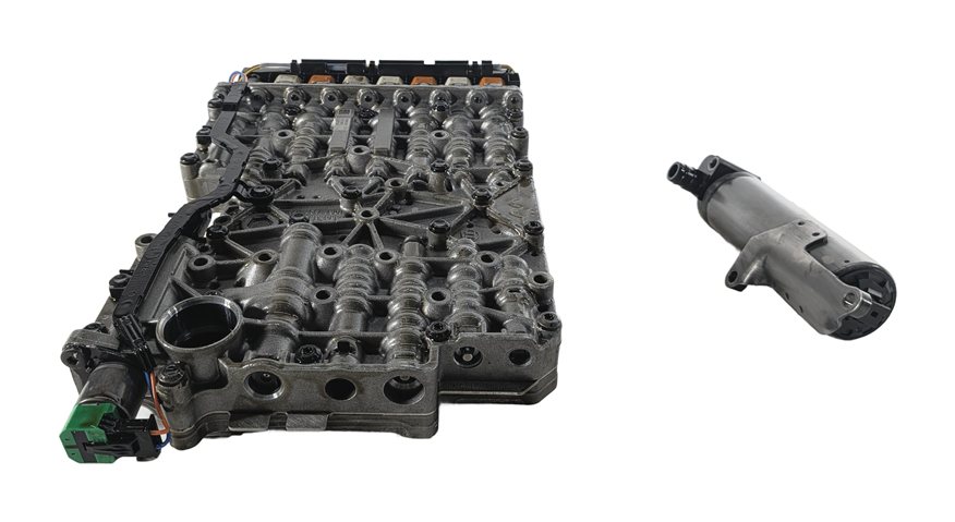 Thumbnail 5: 14-16 BMW 535D (F10) RWD DIESEL 8HP70 AUTOMATIC TRANSMISSION VALVE BODY