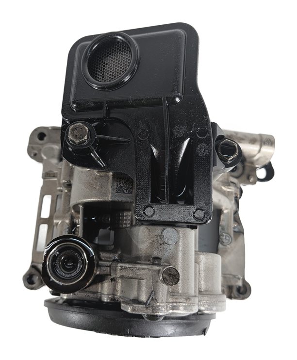 Thumbnail 2: 2014-2016 BMW 535D (F10) 3.0L (N57) DIESEL ENGINE OIL FLUID PUMP w/VACUUM PUMP