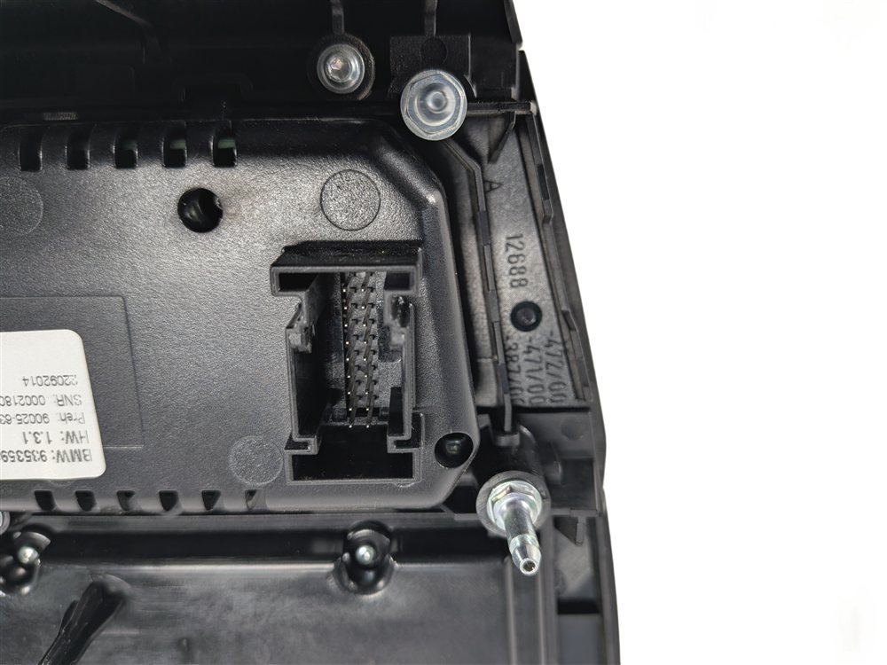 Thumbnail 8: 11-16 BMW 5 M5 SERIES (F10) HEATER A/C TEMPERATURE & RADIO CONTROL PANEL (BLACK)