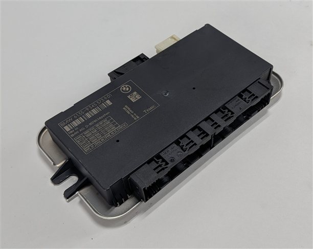 10-17 BMW 5 6 7 M5 X3 X4 (F06 F10 F12 F25 F26) FRM III BODY LIGHT CONTROL MODULE