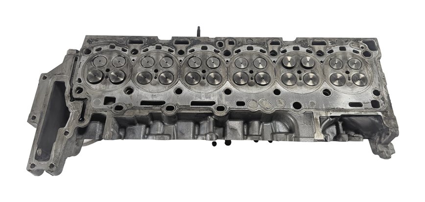 Thumbnail 2: 14-18 BMW 535D 740D X5 (F01 F02 F10 F15) 3.0L N57T DIESEL ENGINE CYLINDER HEAD