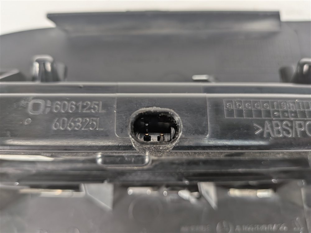 Thumbnail 9: 2012-2015 MERCEDES ML250 ML350 ML400 ML550 (W166) LEFT DRL FOGLIGHT LIGHT LAMP