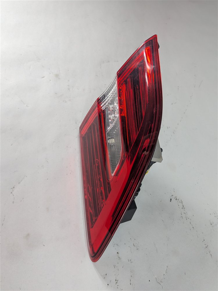 Thumbnail 6: 2012-2015 MERCEDES ML CLASS (W166) LEFT DRIVER REAR INNER TAILLIGHT LIGHT LAMP