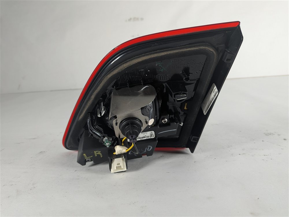 Thumbnail 8: 2012-2015 MERCEDES ML CLASS (W166) LEFT DRIVER REAR INNER TAILLIGHT LIGHT LAMP