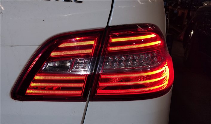 Thumbnail 2: 12-15 MERCEDES ML CLASS (W166) RIGHT PASSENGER REAR INNER TAILLIGHT LIGHT LAMP
