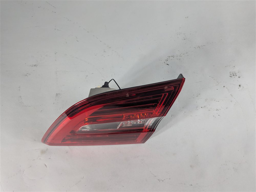 Thumbnail 3: 12-15 MERCEDES ML CLASS (W166) RIGHT PASSENGER REAR INNER TAILLIGHT LIGHT LAMP