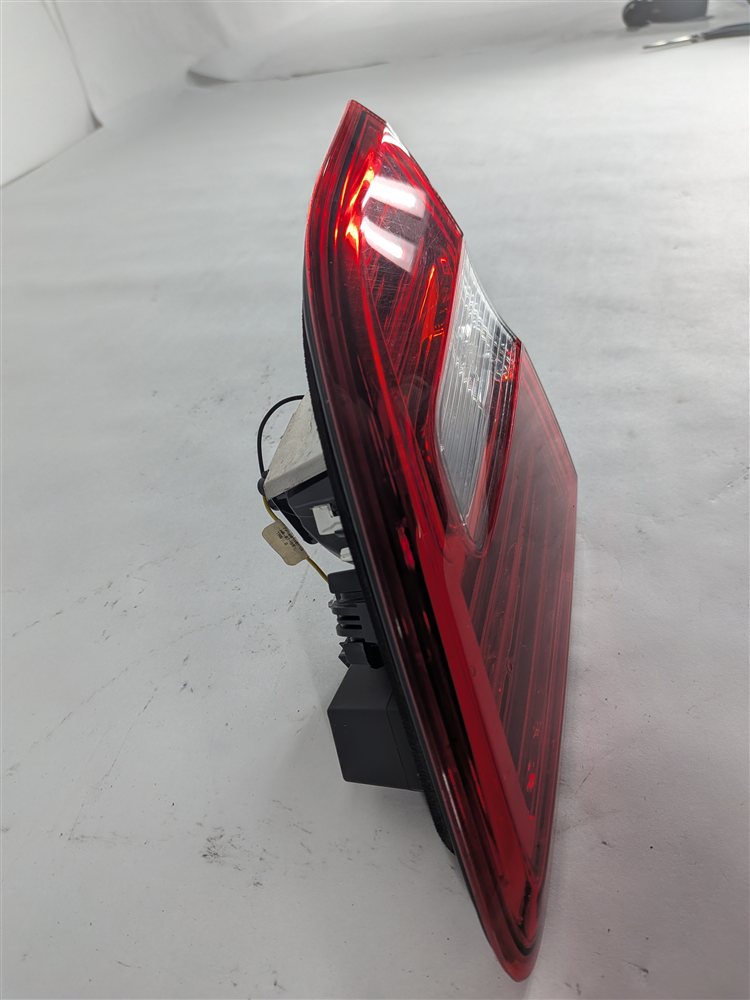 Thumbnail 5: 12-15 MERCEDES ML CLASS (W166) RIGHT PASSENGER REAR INNER TAILLIGHT LIGHT LAMP