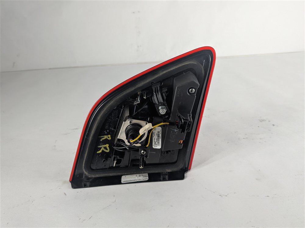 Thumbnail 8: 12-15 MERCEDES ML CLASS (W166) RIGHT PASSENGER REAR INNER TAILLIGHT LIGHT LAMP