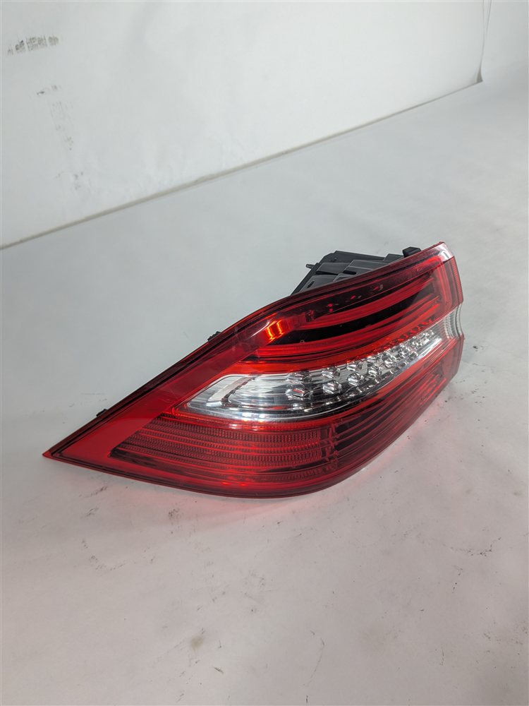 12-15 MERCEDES ML CLASS (W166) LEFT DRIVER REAR LED TAILLIGHT BRAKE LIGHT LAMP