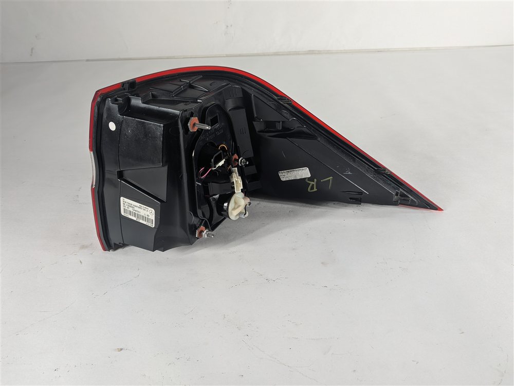 Thumbnail 7: 12-15 MERCEDES ML CLASS (W166) LEFT DRIVER REAR LED TAILLIGHT BRAKE LIGHT LAMP