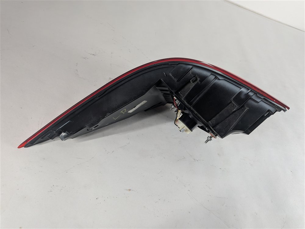 Thumbnail 8: 12-15 MERCEDES ML CLASS (W166) LEFT DRIVER REAR LED TAILLIGHT BRAKE LIGHT LAMP
