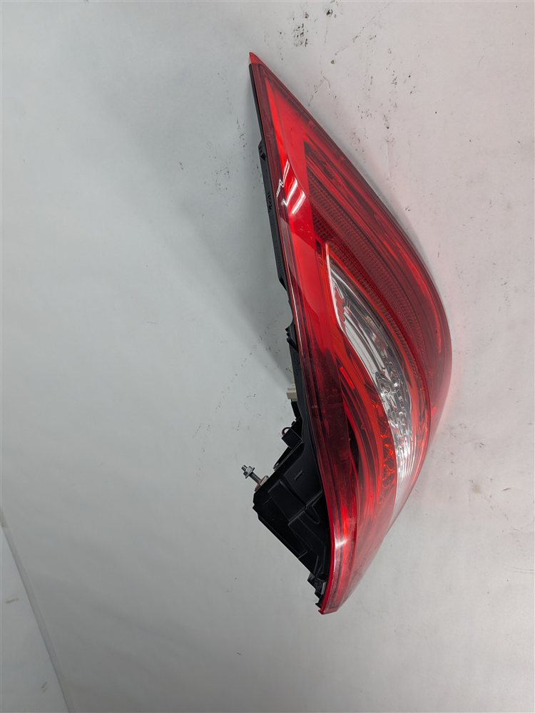 Thumbnail 6: 12-15 MERCEDES ML-CLASS (W166) REAR RIGHT PASSENGER LED TAILLIGHT BRAKE LIGHT