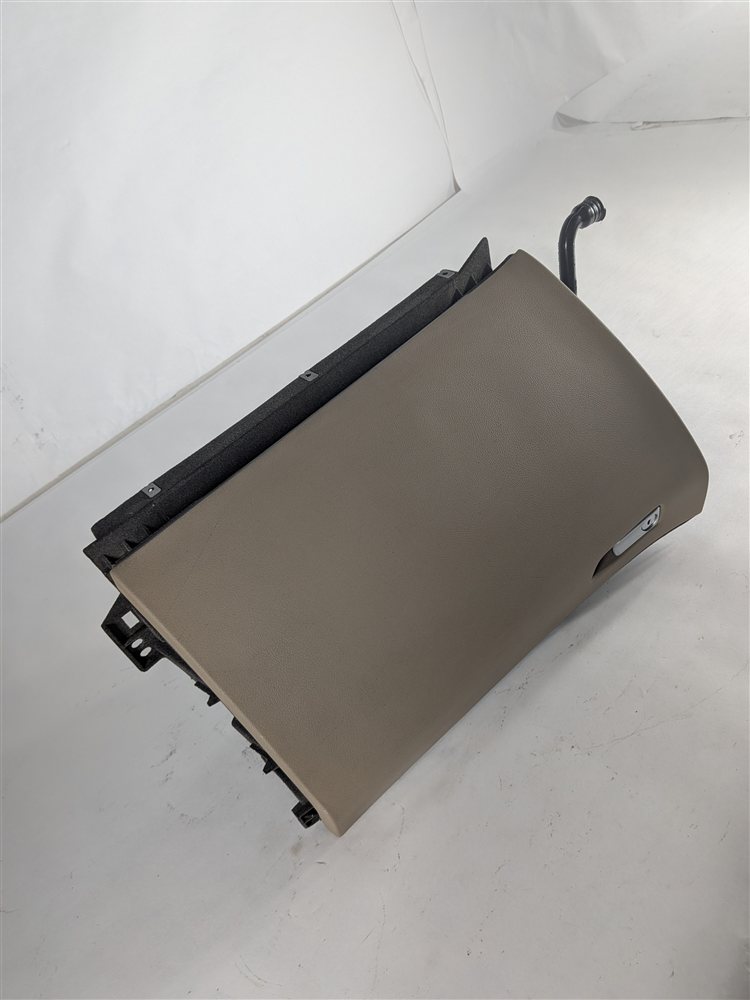 12-19 MERCEDES GL GLS ML CLASS (W166 X166) GLOVE BOX STORAGE COMPARTMENT (Beige)