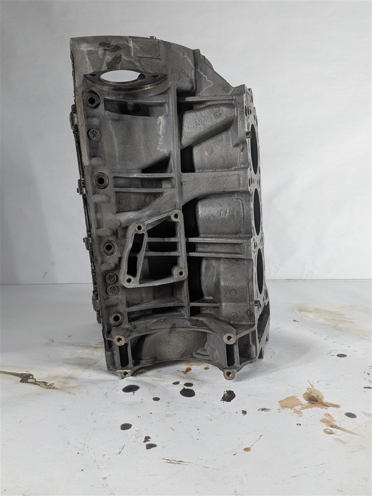 Thumbnail 5: 2013-2015 MERCEDES ML350 W166 3.0L OM642 DIESEL BARE ENGINE BLOCK w/OIL COOLER