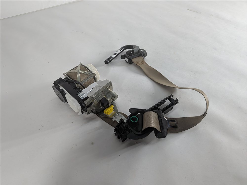 12-16 MERCEDES GL CLASS (X166) FRONT RIGHT PASSENGER SEATBELT RETRACTOR (Beitge)