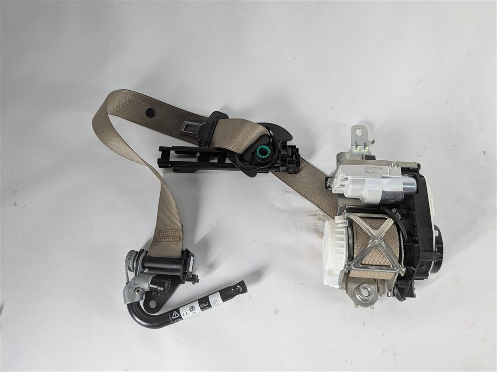 Thumbnail 7: 12-16 MERCEDES GL CLASS (X166) FRONT RIGHT PASSENGER SEATBELT RETRACTOR (Beitge)