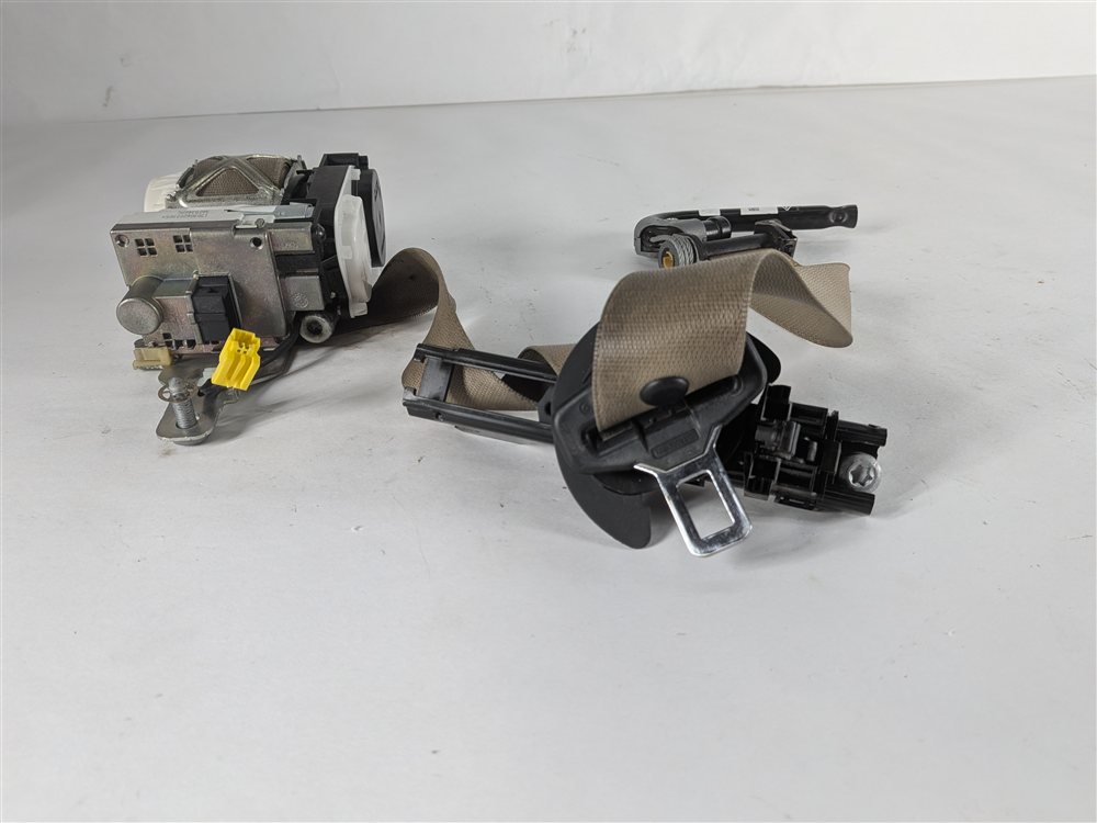 Thumbnail 2: 12-16 MERCEDES GL CLASS W166 X166 FRONT LEFT DRIVER SEATBELT RETRACTOR (Beitge)