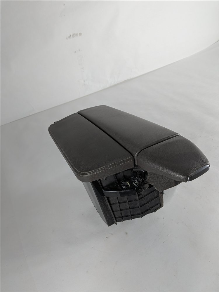 2012-2015 MERCEDES GL ML CLASS (W166 X166) FRONT CENTER CONSOLE ARMREST (BROWN)