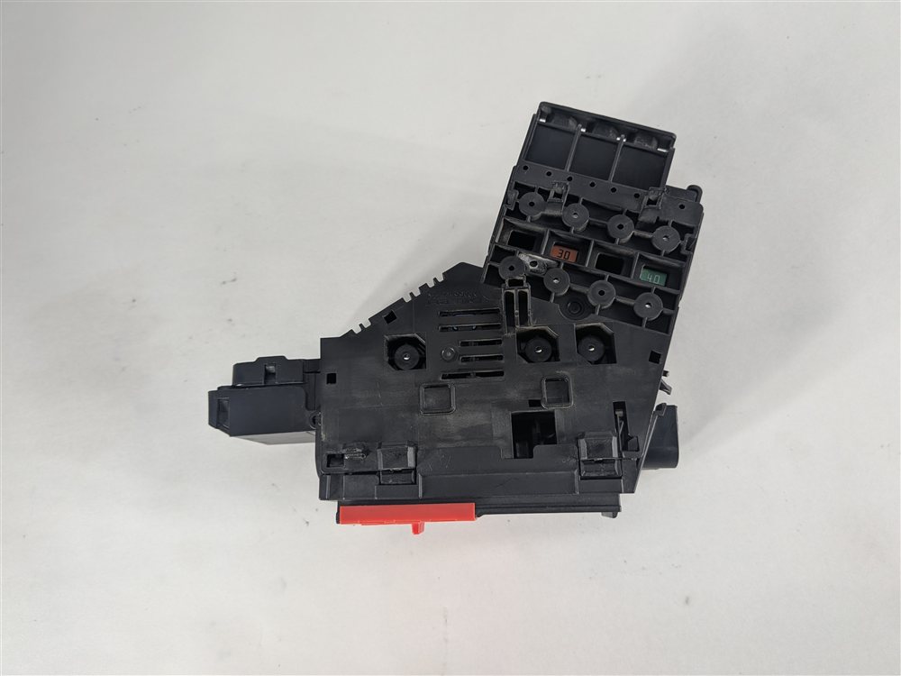 Thumbnail 7: 2014 MERCEDES ML350 (W166) 3.0L RIGHT ENGINE BAY FUSE RELAY POWER JUNCTION BOX